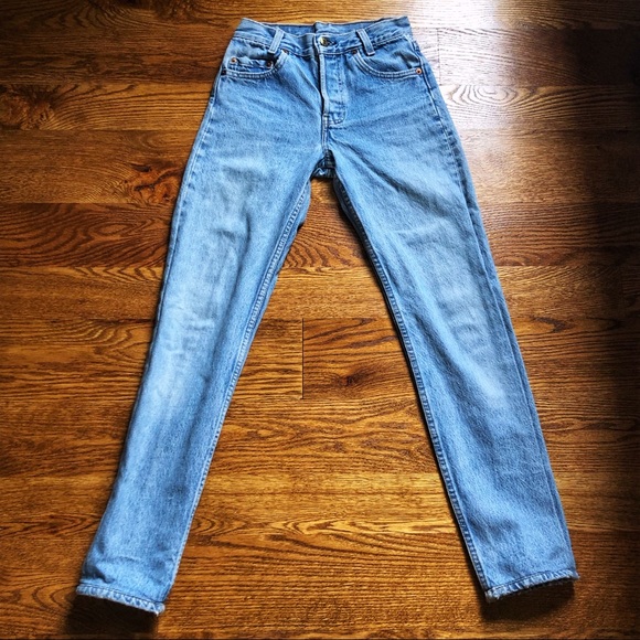 Super rare tiny vintage 701 Levi’s. Student fit. - Picture 4 of 9